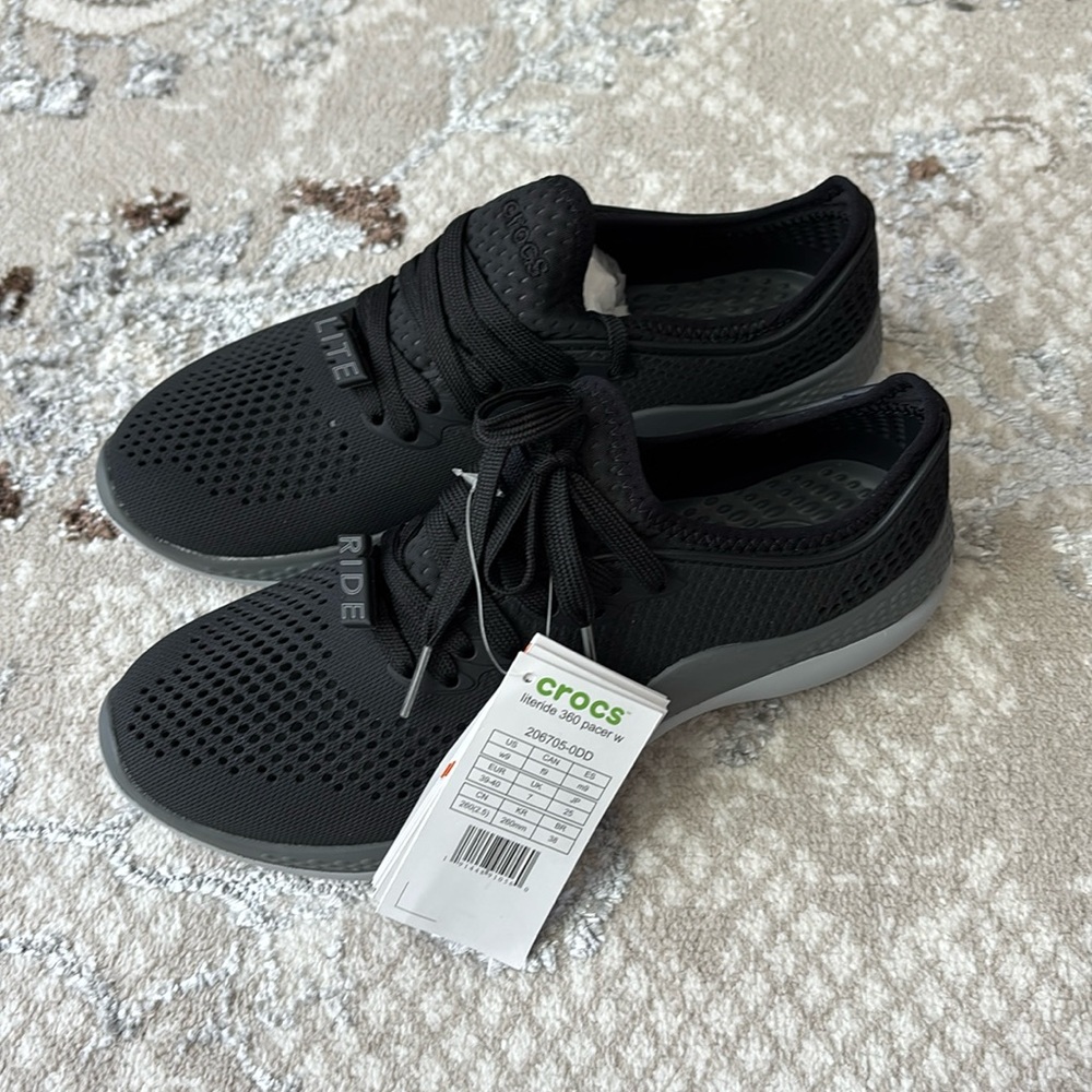 Brand New Crocs Women's LiteRide 360 Pacer Sneakers